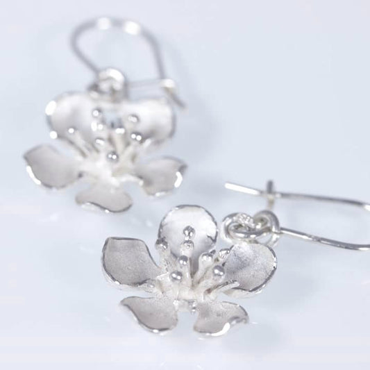 Appleflower, small-size flower earrings with hooks