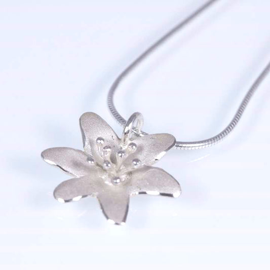 Wood anemone, necklace with snake chain