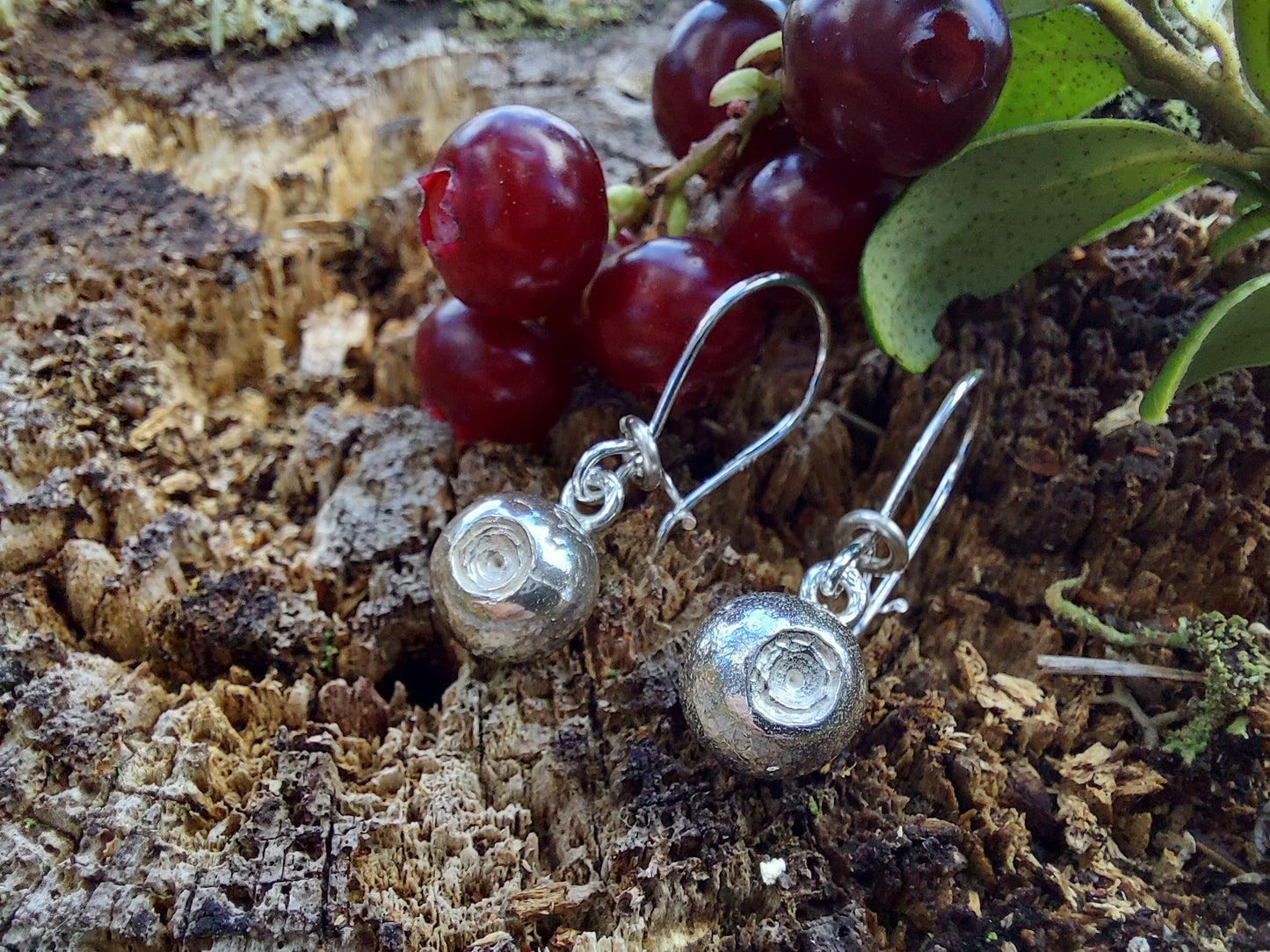 Cowberry, earrings with hooks
