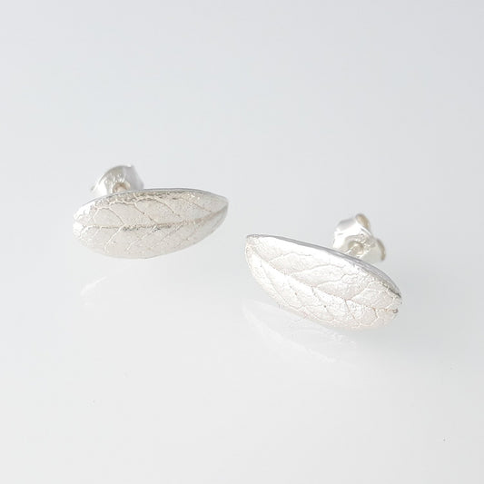 Cowberryleaf, earrings with studs