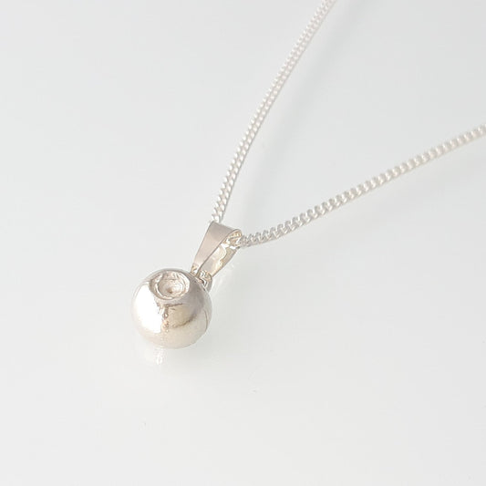 Cowberry, necklace with curb chain