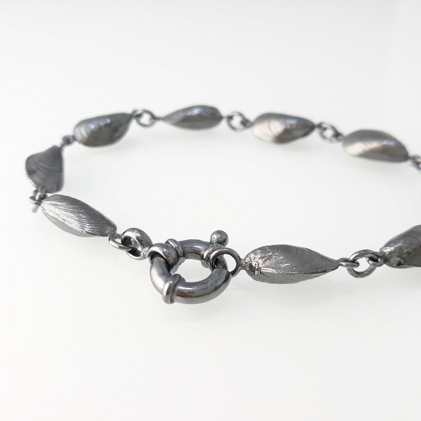 Blue mussle, small-size mussle bracelet