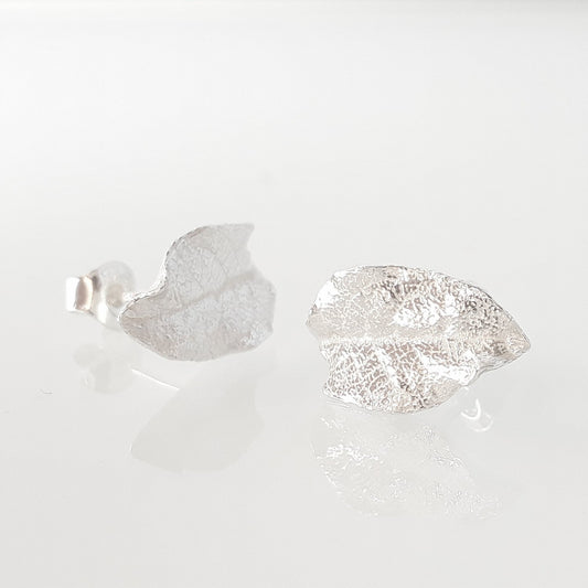 Blueberryleaf, earrings with pins